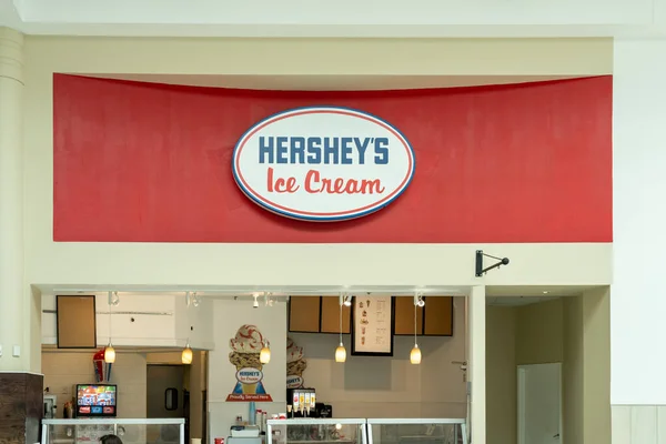 美国佛罗里达州奥兰多 2022年1月27日 Hershey Ice Cream在佛罗里达州奥兰多市的一家购物中心里开店 这家商店生产冰激凌 冷冻酸奶 — 图库照片