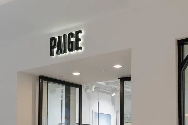 Houston Texas Usa Februar 2022 Paige Butikkskilt Kjøpesenter Paige Premium – stockfoto