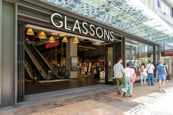 新西兰威灵顿 2024年2月11日 一家位于新西兰威灵顿的玻璃杯店 Glassons Com是一家网上商店 — 图库照片