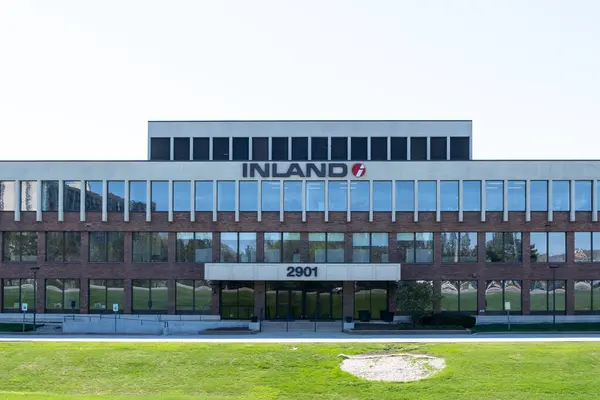 stock image Inland ( Inland Real Estate Group of Companies) headquarters in Oak Brook, IL, USA - May 3, 2023. The Inland is an American commercial real estate and finance group.