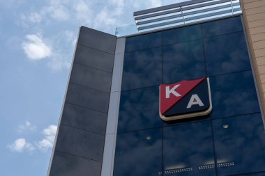 Minneapolis, Minnesota 'daki karargahta KA (Kraus-Anderson) logosu, 5 Mayıs 2023. Kraus-Anderson birleşik bir inşaat yönetim şirketidir..