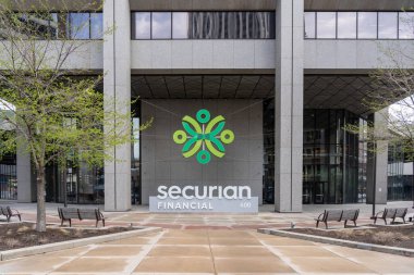 5 Mayıs 2023 'te St. Paul, Minnesota' daki Securian Finans Merkezi. Securian Financial bir Amerikan Sigorta şirketi..