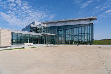 Ascendium Eğitim Grubu merkezi 4 Mayıs 2023 'te Madison, Wisconsin' de. Ascendium 'un görevi lisenin ötesini herkesin öğrenmesini sağlamaktı..