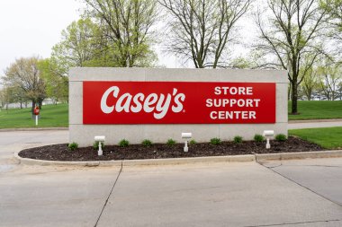 Casey 'nin Mağaza Destek Merkezi, Ankeny, IA, ABD, 6 Mayıs 2023. Casey 's Perakende Şirketi Orta Batı ve Güney Amerika Birleşik Devletleri' nde bir market zinciri..