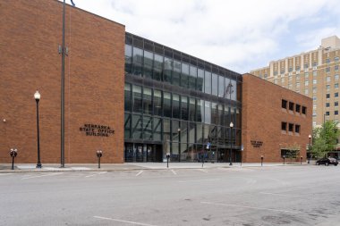 Nebraska Devlet Binası Farnam Caddesi, Omaha, Nebraska, ABD, 7 Mayıs 2023.