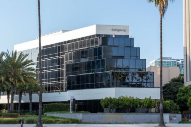 Long Beach, California, ABD 'deki Designore karargahı - 27 Mayıs 2023. Deskara, baskı ve dijital reklam disiplinleri konusunda uzmanlaşmış bir pazarlama ajansı..