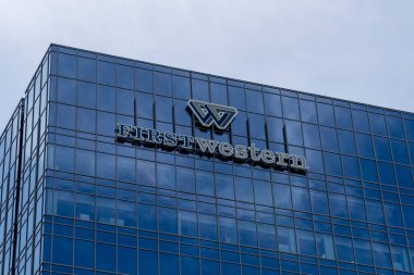 Denver, Colorado, ABD 'deki ilk batı karargahı - 17 Mayıs 2023. First Western Finans A.Ş. bir Amerikan finans şirketidir..