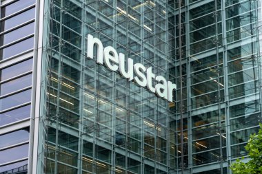 San Francisco, California, ABD 'deki Neustar ofis binası - 6 Haziran 2023. Neustar, Inc. bir Amerikan teknoloji şirketidir..