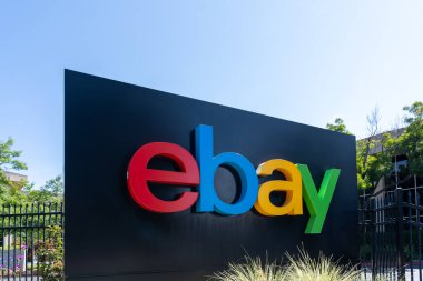 eBay 'in San Jose, Kaliforniya, ABD merkezindeki tabelasını kapat - 11 Haziran 2023 eBay Inc., ABD' li çokuluslu e-ticaret şirketi..