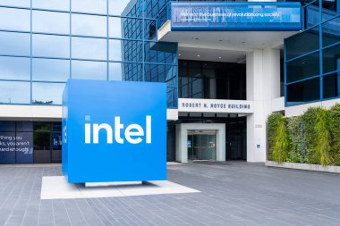 Silikon Vadisi 'ndeki istihbarat merkezi, Santa Clara, ABD - 10 Haziran 2023. Intel Corporation, Amerikan çok uluslu bir teknoloji şirketidir..