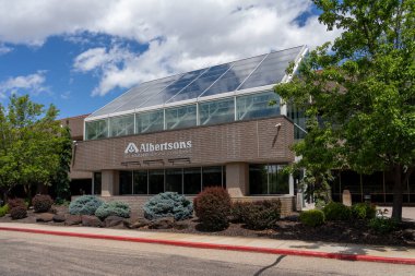 Albertsonlar 'ın Boise' deki genel merkezi, ID, ABD, 18 Haziran 2023. Albertsons Şirketi, bir Amerikan bakkal şirketidir..