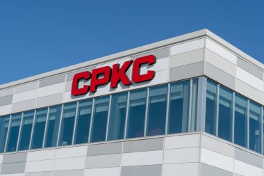 CPKC genel merkezi Calgary, Alberta, Kanada 'da 4 Temmuz 2023 tarihinde. Canadian Pacific City Limited (CPKC), Kuzey Amerika 'da bulunan birinci sınıf demiryolu..