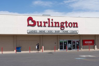 Burlington mağazası, Salt Lake City, Utah, ABD, 23 Haziran 2023. Burlington, Amerikan ulusal indirimli mağaza perakendecisi..