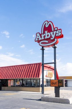 Salt Lake City, Utah, ABD 'deki Arby restoranı, 23 Haziran 2023. Arby 's bir Amerikan fast food sandviç restoran zinciri.