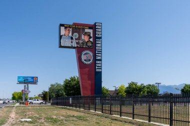 Draper Merkez - Utah Ulusal Muhafız tabelası 25 Haziran 2023 'te Draper, Utah, ABD' de görüldü..