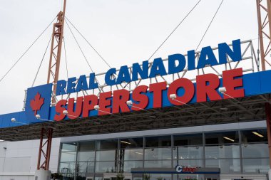 Calgary, Alberta, Kanada 'daki Real Canadian Superstore, 3 Temmuz 2023. Real Canadian Superstore, Loblaw 'a ait bir süpermarket zinciri..