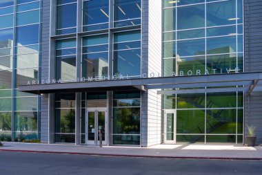 Phoenix, Arizona, ABD - 26 Mayıs 2023: Arizona Biyomedikal İşbirliği Üniversitesi 5. Cadde, Phoenix, Arizona, ABD.