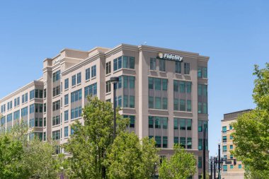 Fidelity Yatırım Ofis Binası Salt Lake City, UT, ABD - 11 Mayıs 2023. Fidelity Investments, Amerikan çok uluslu finansal hizmetler şirketidir.