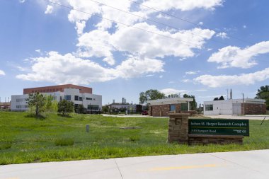 Fort Collins, CO, ABD - 17 Mayıs 2023: Judson M. Harper Araştırma Kompleksi, Foothills Kampüsü, Colorado Eyalet Üniversitesi, Fort Collins, CO, ABD.