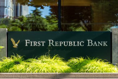 Seattle, Washington, ABD - 15 Haziran 2023: Seattle, Washington, ABD 'deki First Republic Bank ofisi.