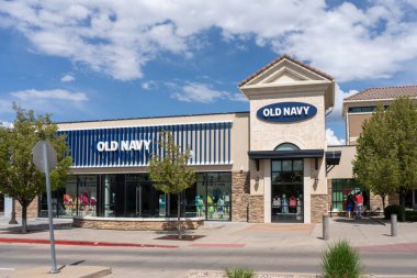 West Valley City, Utah, ABD - 15 Mayıs 2023: West Valley City, Utah, ABD 'deki Valley Fair Mall' da eski bir donanma mağazası