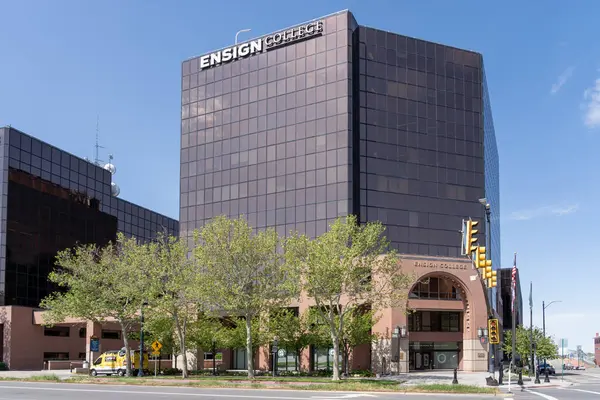 Salt Lake City, Utah, ABD - 15 Mayıs 2023: Salt Lake City 'deki Asteğmen Koleji, Utah, ABD. 