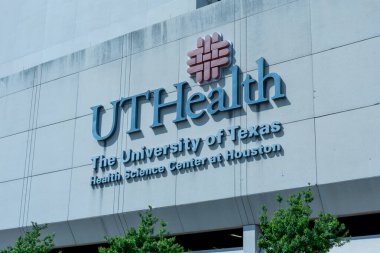 Houston, Teksas, ABD - 3 Nisan 2024: UTHealth Houston, Texas Üniversitesi Sağlık Bilimleri Merkezi Houston Research Park Kompleksi tabelası