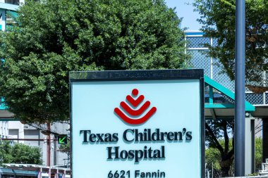 Houston, Teksas, ABD - 3 Nisan 2024: Texas Çocuk Pavyonu 2 'deki işaret Houston, Teksas Tıp Merkezi, ABD