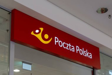 Krakow, Polonya - 30 Temmuz 2024: Polonya Post, Poczta Polska, Krakow, Polonya. Polonya Postası, Polonya 'nın devlet posta idaresidir..