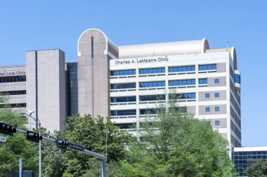 Houston, Teksas, ABD - 3 Nisan 2024: MD Anderson Charles A. LeMaistre Klinik Binası Houston, Teksas, ABD.