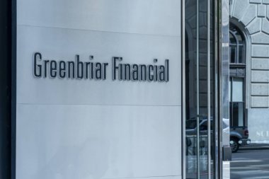 Houston, Teksas, ABD - 14 Nisan 2024: Greenbriar Financial Company, Houston, Teksas, ABD 'deki merkezinin önünde imza attı. Greenbriar Finansal Hizmetler bir finans şirketi.