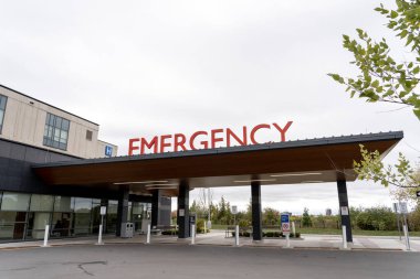 Etobicoke, Toronto, Kanada - 11 Ekim 2020: Etobicoke General Hospital Emergency Department Etobicoke, Toronto, Kanada 'da gösterilmektedir. Etobikola Genel Hastanesi bir devlet hastanesidir..
