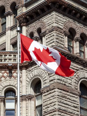 Toronto, Kanada - 16 Mayıs 2020: Toronto, Kanada 'daki genel merkez binalarının tepesindeki Entertainment One tabelası. Entertainment One Ltd. Kanadalı bir eğlence şirketi..