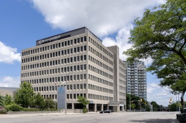 Guelph, Ontario, Kanada - 28 Haziran 2020: Guelph, Ontario, Kanada 'daki Kooperatif Genel Merkezi. Kooperatifler, Kanada 'nın önde gelen çok yönlü sigorta şirketlerinden biri..