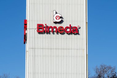 Cambridge, On, Kanada - 17 Ekim 2020: Bimeda Canada tabelası Cambridge, Ontario, Kanada 'daki tesiste görüldü. Bimeda hayvan sağlığı ürünleri ve veteriner ilaçları üreticisi.. 