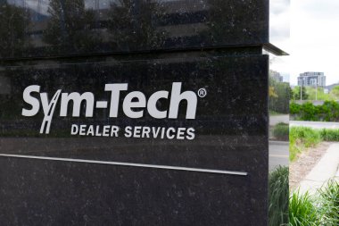 Markham, On, Kanada - 31 Mayıs 2020: A, X, Sym-Tech, Comtech, Northam 165 Commerce Valley Dr. W, Markham, On, Kanada