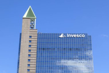 Toronto, On, Kanada - 16 Mayıs 2020: Toronto 'daki Invesco Kanada Merkez Binası. Invesco Ltd., Amerikalı bağımsız yatırım yönetim şirketi..