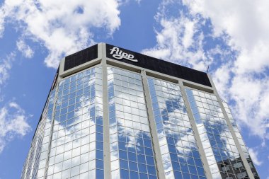 Etobicoke, Toronto, Kanada - 6 Haziran 2020: Etobicoke, Toronto, Kanada 'daki merkez binalarında parmak işareti. Flipp Şirketi Kanadalı bir perakende teknoloji şirketidir..