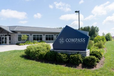 Guelph, Ontario, Kanada - 28 Haziran 2020: Guelph, Ontario, Kanada 'daki Pusula Özel Varlık Merkezi. 