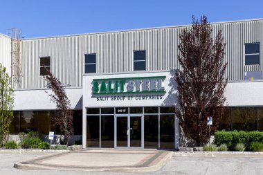 Vaughan, Ontario, Kanada - 23 Mayıs 2020: Salit Steel şirketi Vaughan, Ontario, Kanada 'da görüldü. Salit Steel, çelik çözeltileri dağıtan birleşik bir şirket ağıdır..