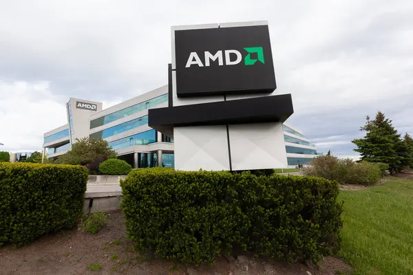 Markham, Ontario, Kanada - 31 Mayıs 2020: Markham, Ontario, Kanada 'daki AMD ofisi. Gelişmiş Mikro Cihazlar A.Ş. (AMD), ABD 'li yarı iletken şirket.. 