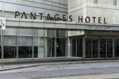 Toronto, Kanada - 13 Ağustos 2019: Pantages Otel Toronto Girişi.