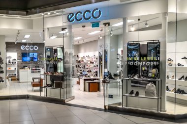 Toronto, Kanada - 4 Mart 2019: ECCO Toronto, Kanada 'daki Eaton Centre Mall mağazasında ECCO Danimarkalı bir ayakkabı üreticisi ve perakendecisi..