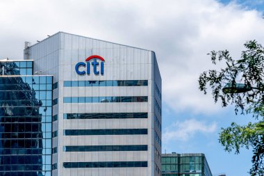 Toronto, Kanada - 31 Temmuz 2019: Toronto, Kanada 'daki binada Citi tabelası. Citi Inc., çok uluslu bir yatırım bankası ve finans hizmetleri şirketidir.