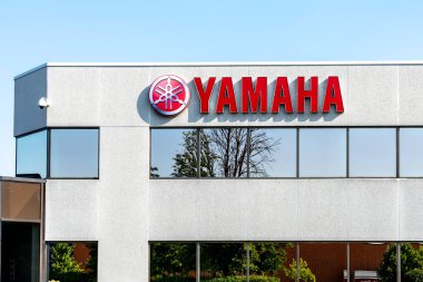 Toronto, Kanada - 13 Temmuz 2019: Yamaha Motor Canada ana ofisi Toronto 'da. Yamaha Motor Şirketi, Japon motosiklet üreticisi, deniz ürünleri üreticisi..
