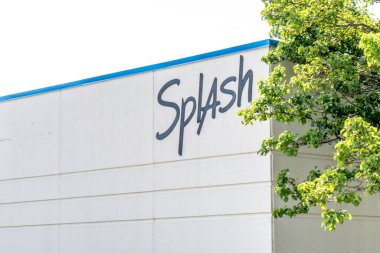 Markham, Ontario, Kanada - 13 Temmuz 2019: Markham, Ontario, Kanada 'daki merkez ofis. Splash International Marketing, Kanada merkezli bir Gifware şirketidir..