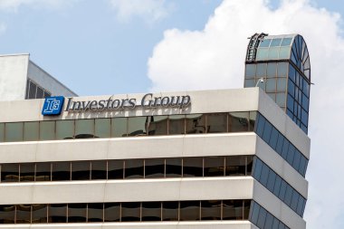 Scarborough, Toronto, Kanada - 30 Haziran 2018: Scarborough, Toronto 'daki Yatırımcılar Grubu ofis binası. Yatırımcılar Grubu Kanadalı bir finans şirketidir ve IG Varlık Yönetimi olarak yeniden markalaştırılır..