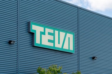 Markham, Ontario, Kanada - 14 Haziran 2019: Teva Canada Markham üretim tesisi için imza. Teva Pharmaceutical Industries Ltd., İsrailli çok uluslu bir ilaç şirketi..