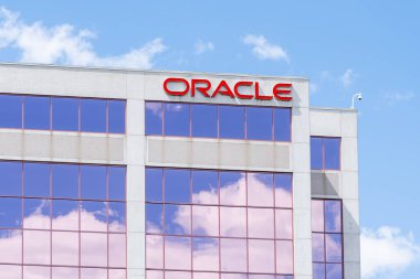 Markham, Ontario, Kanada - 3 Haziran 2019: Oracle Canada Markham ofis binası. Oracle Corporation, çok uluslu bir bilgisayar teknolojisi şirketidir..