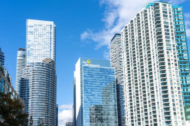 Toronto, Ontario, Kanada - 19 Haziran 2018: Sun Life Finans Merkezi Toronto. Sun Life Financial, Kanada merkezli bir finans şirketi..
